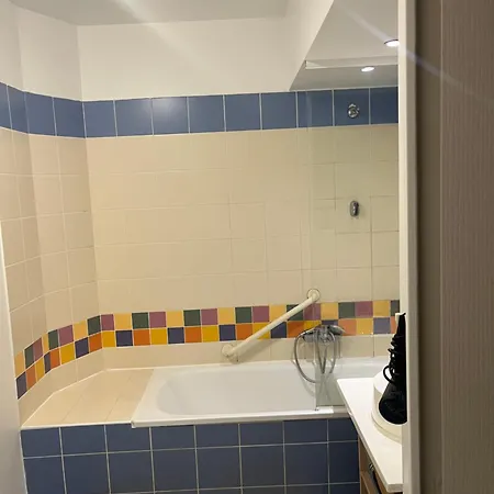 - Proche Disneyland Paris - Piscine Chauffée Apartment 3*